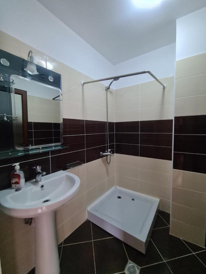 Hotel Kukesi Lin Bagian luar foto